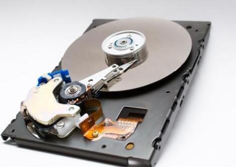 移动硬盘与U盘那个更好?谁更胜一筹!